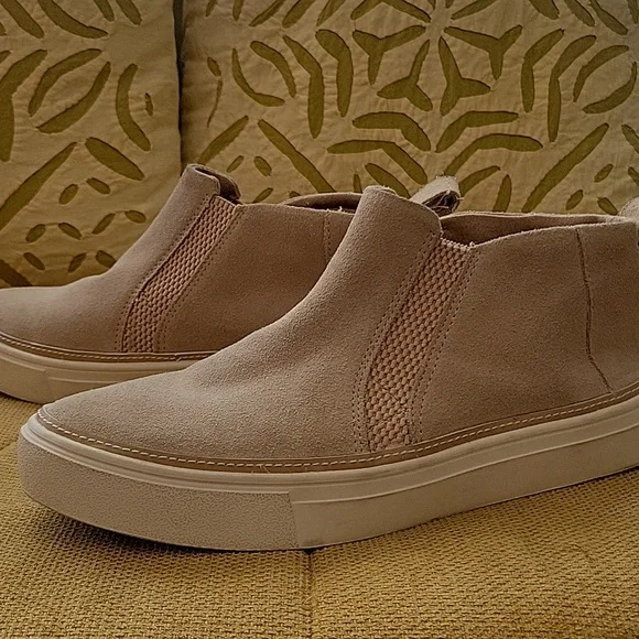 Toms Womens Bryce Suede Slip On Booties (Z) - Picture 6 of 8